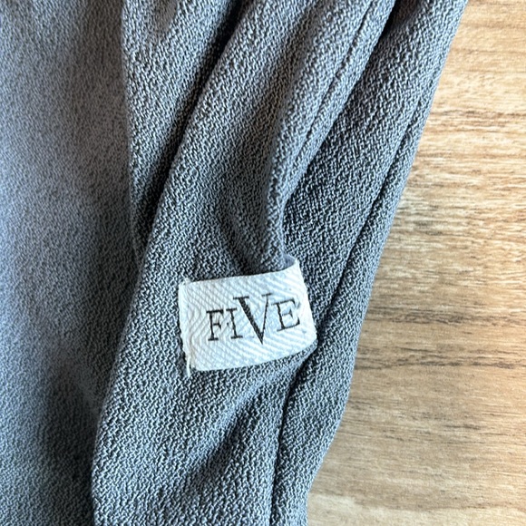 Five airbrush jogger - Picture 2 of 3